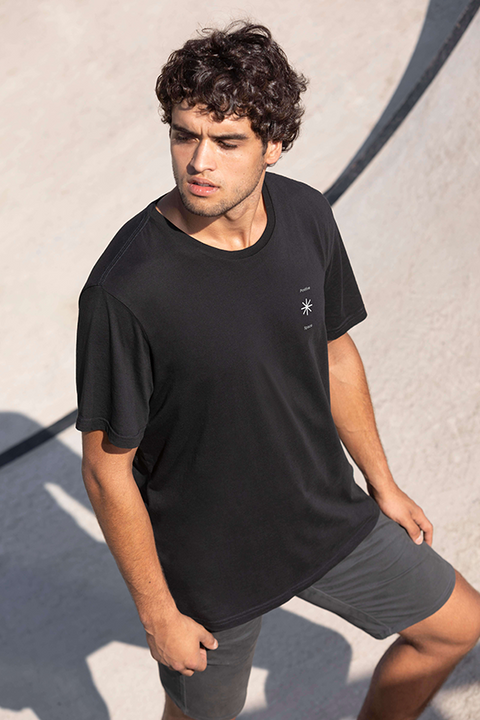 the doers - black tee